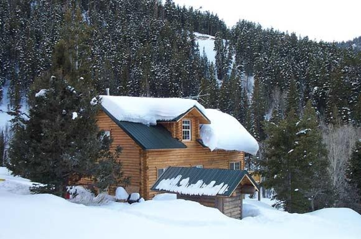 Can You Install Metal Roofs in Winter?