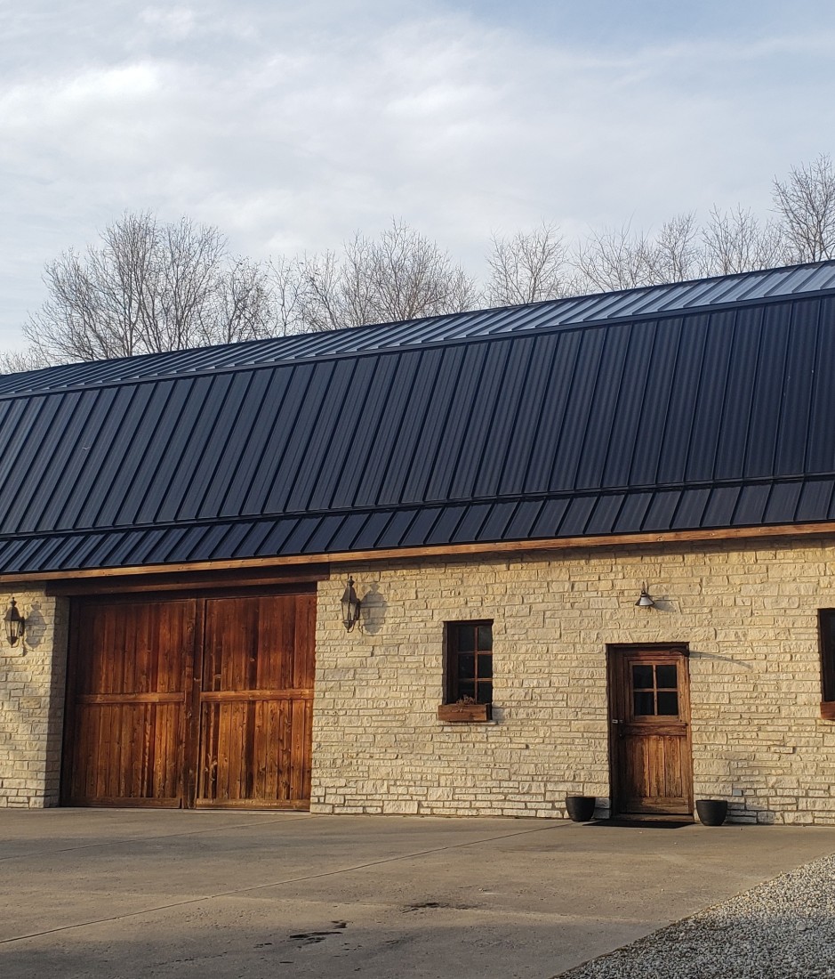 Standing Seam Metal Roof Supplier | Mansea Metal - barn_seam2